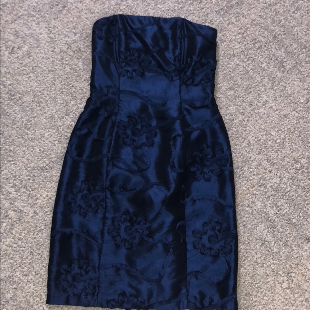 Adorable strapless dress